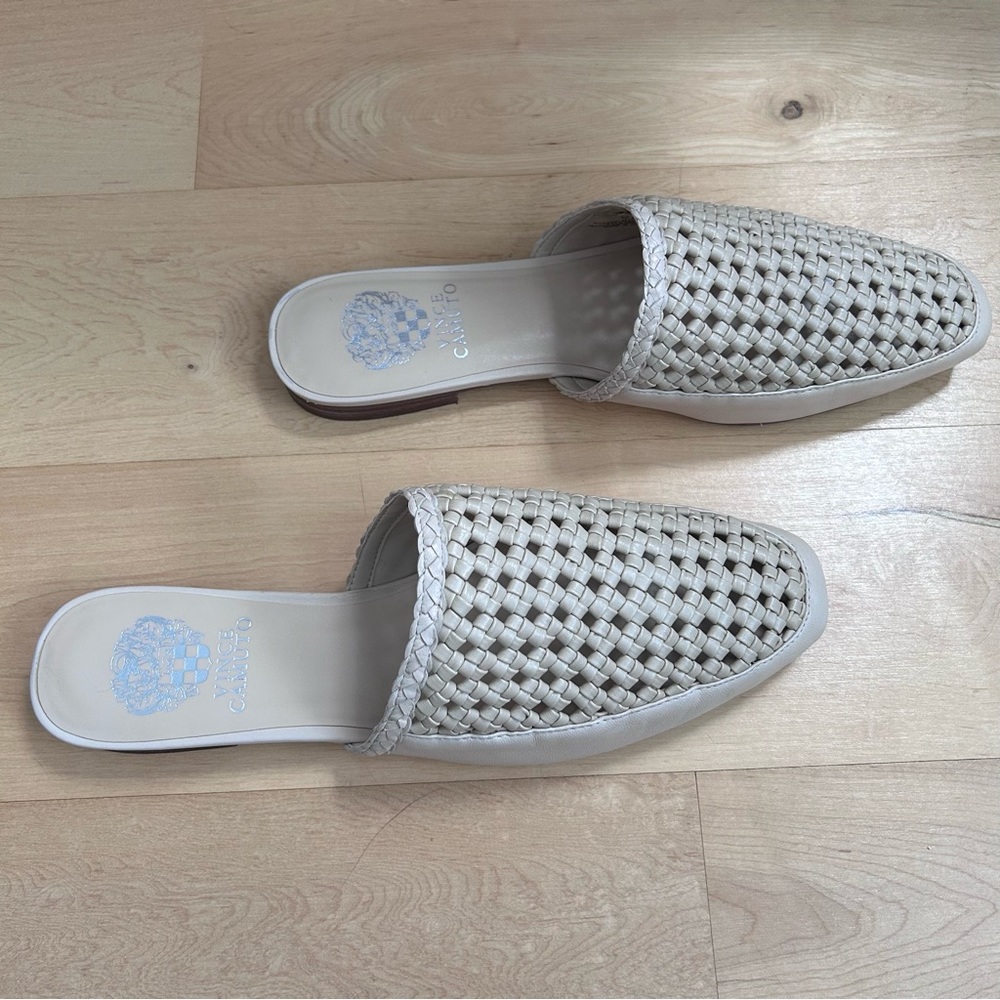 NEW Vince Camuto Leather Mules